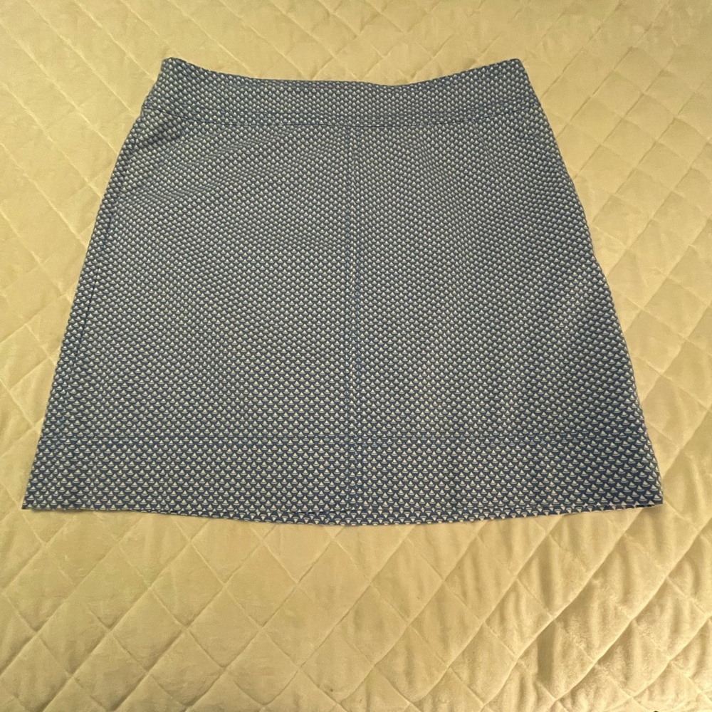 Talbot skirt SZ 10 fully lined L 18”, W 17” bottom width 21”.  Like brand new.